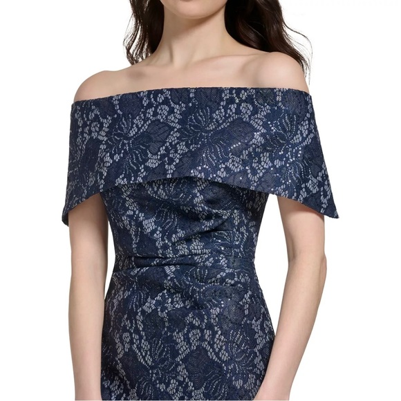 VINCE CAMUTO
Women's Off-The-Shoulder
Sequin Lace Column Gown size 8 blue silver - Picture 9 of 12